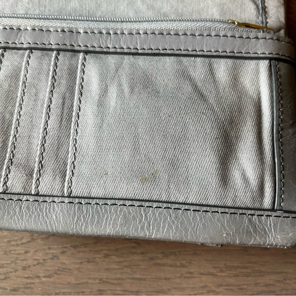 Fossil Leather Wallet/Clutch in Light Blue/Green. GUC - Picture 6 of 10